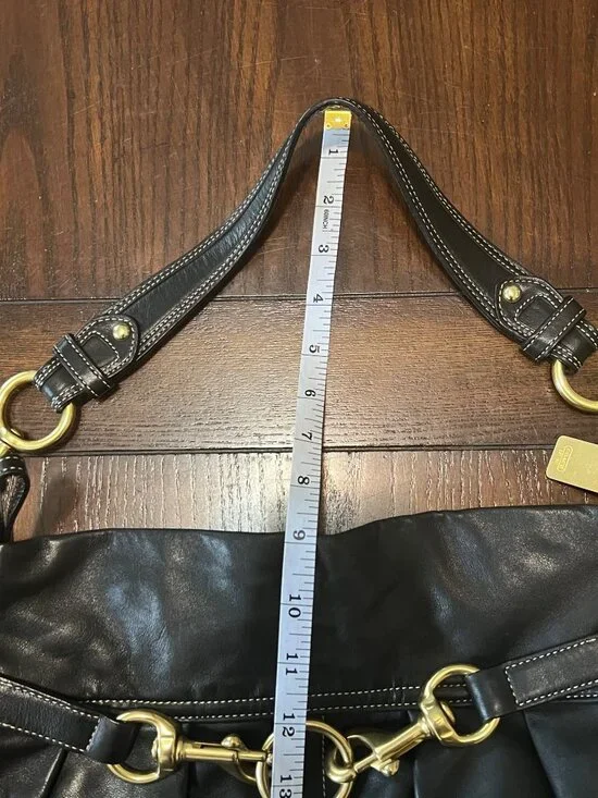 Coach Hamptons Pleated Leather Shoulder Bag Purse Gold Hardware Y2K Hobo - Picture 11 of 11